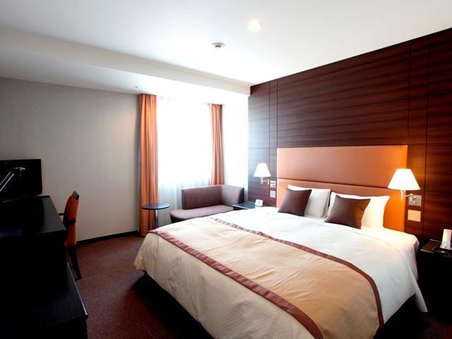 Hotel Metropolitan Такасаки Екстериор снимка