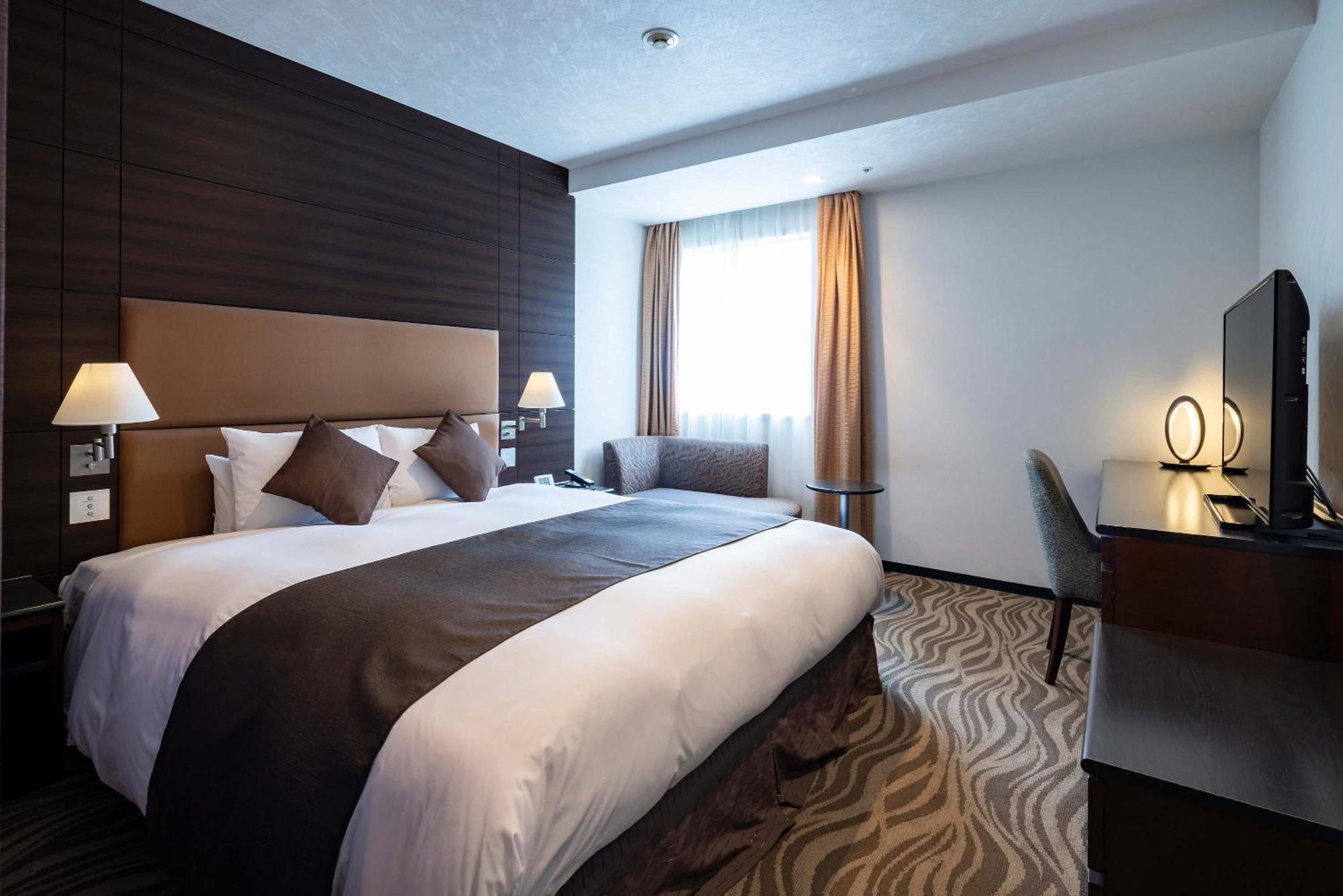 Hotel Metropolitan Такасаки Екстериор снимка