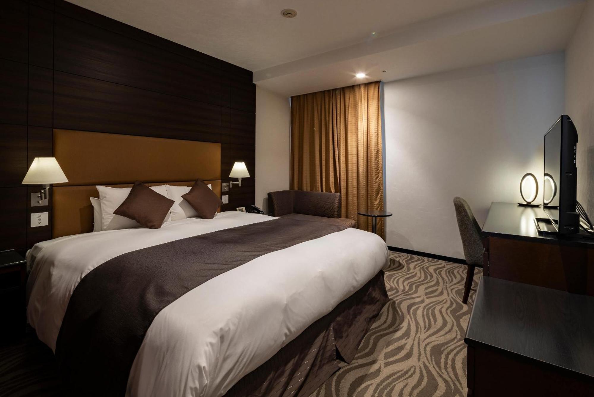 Hotel Metropolitan Такасаки Екстериор снимка