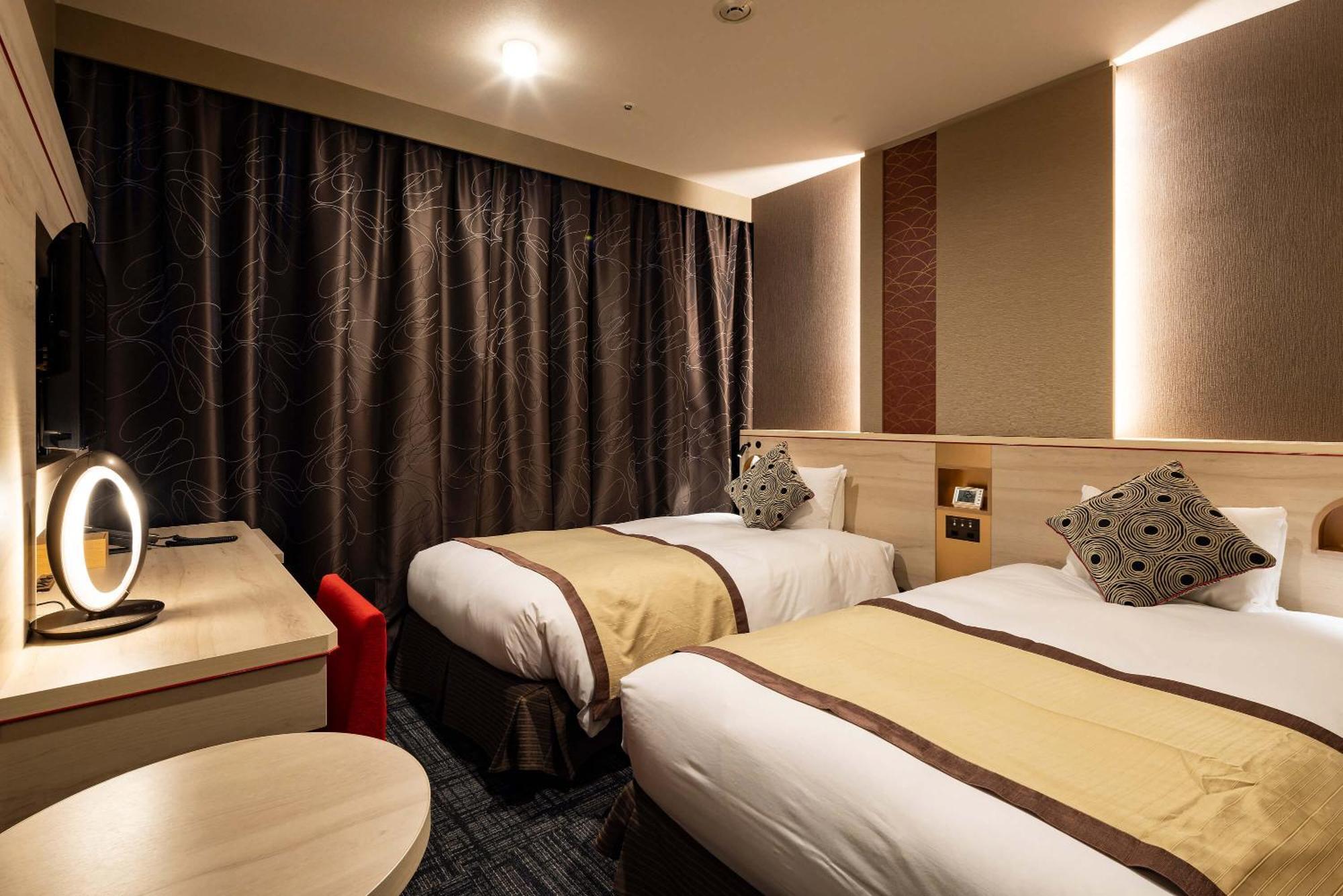 Hotel Metropolitan Такасаки Екстериор снимка